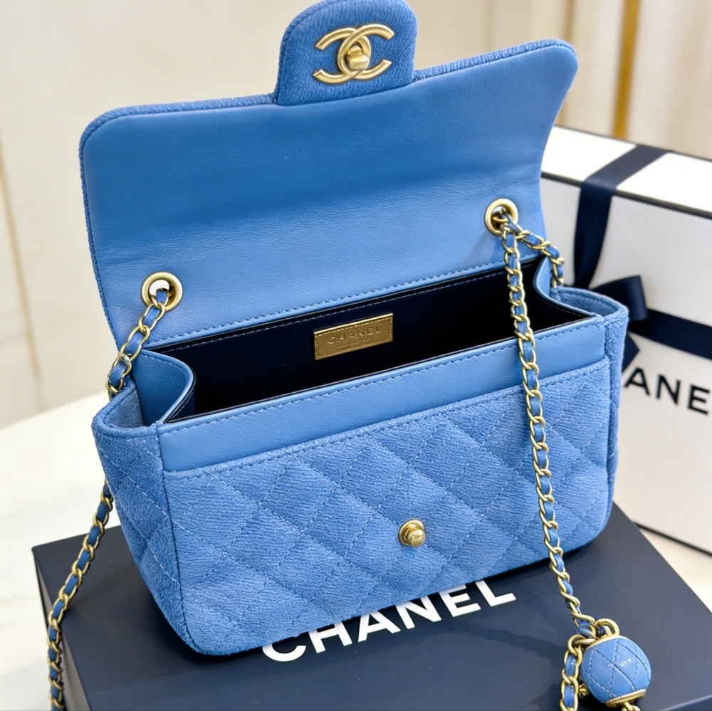 <AUTHENTIC>Chanel Mini Flap Bag in Blue - Picture 6 of 6